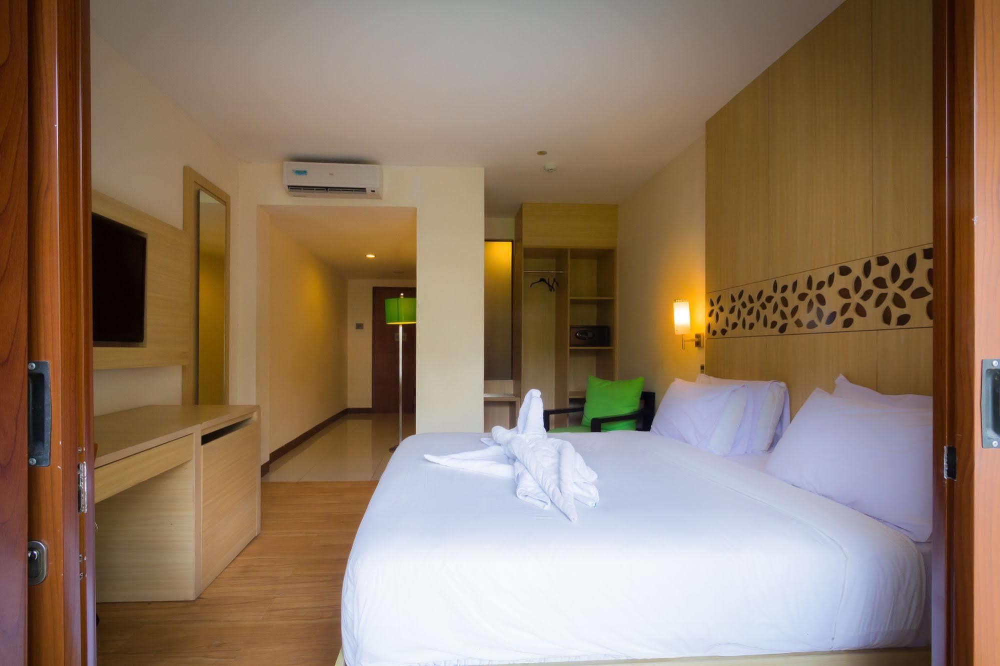 קוטה לומבוק Vihan Suites Bali מראה חיצוני תמונה